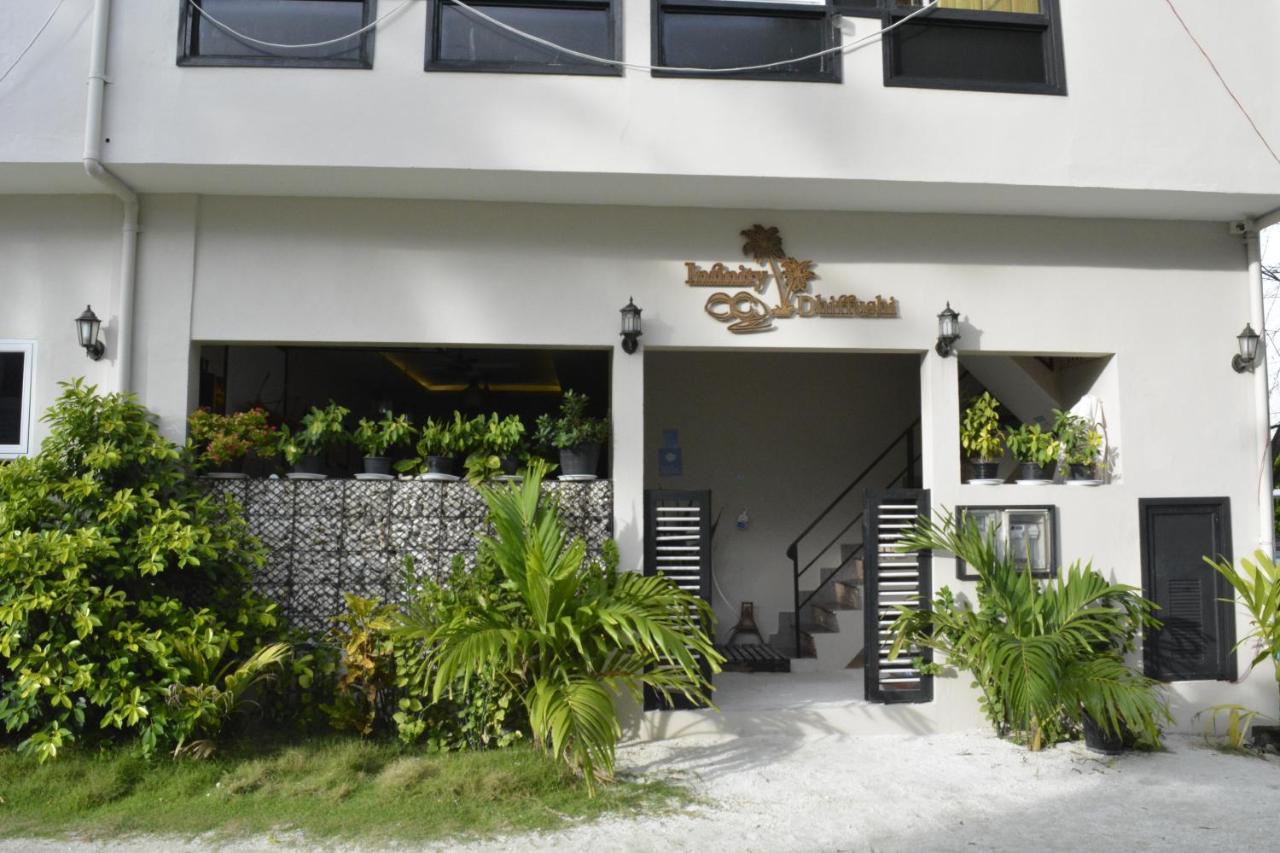 Infinity Dhiffushi Hotell Exteriör bild