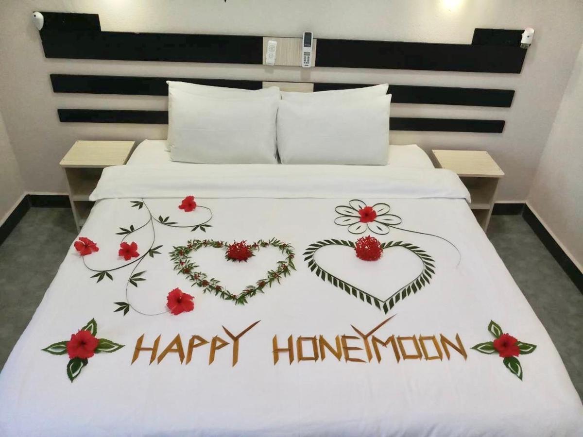 Infinity Dhiffushi Hotell Exteriör bild