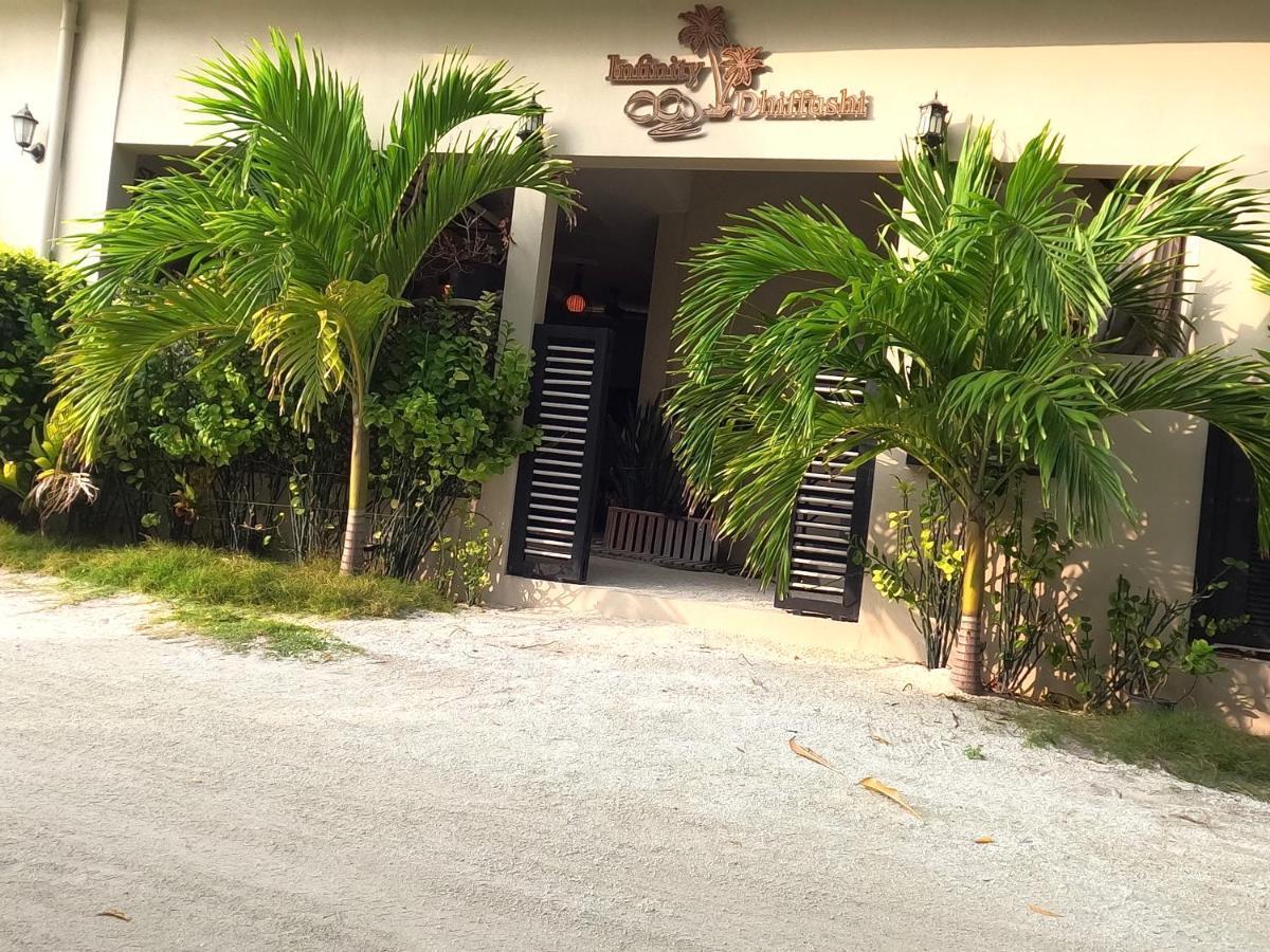 Infinity Dhiffushi Hotell Exteriör bild